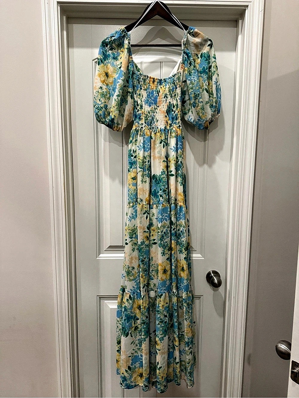 Baltic Born Floral Maxi Dress in Blue & White Size Medium Like New